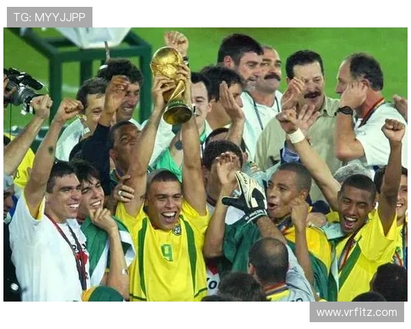 巴西世界杯精彩瞬间回顾：激情四射的绿茵场与难忘的冠军之路